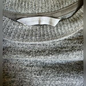 Abercrombie & Fitch Bow Tie Cuff Sweater